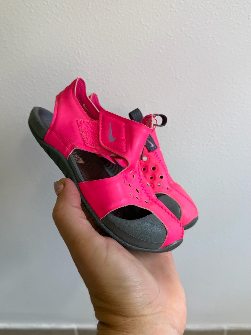 Nike Hot Pink and Gray  Youth Sport Sandals